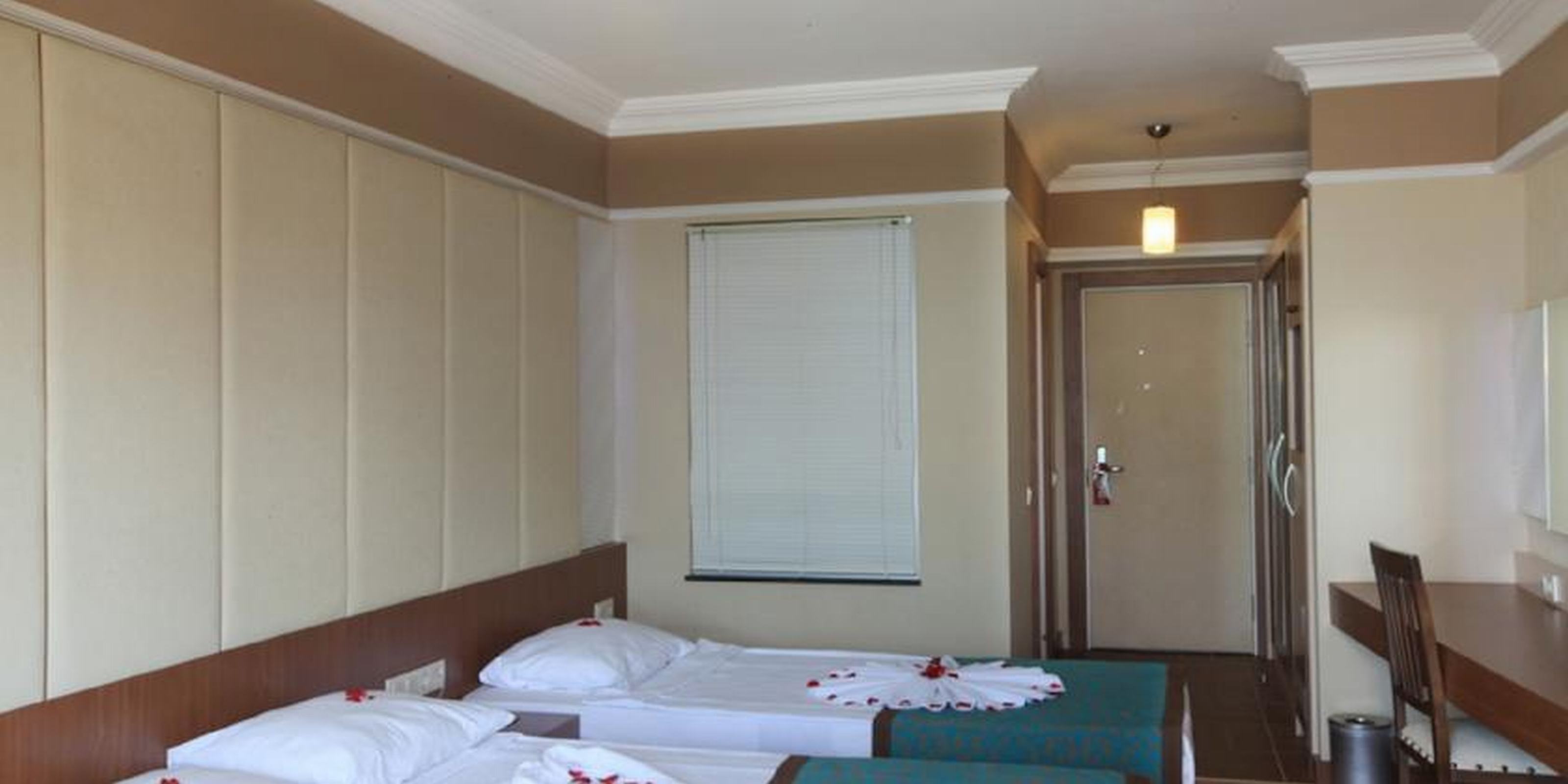 STANDARD SINGLE ROOM