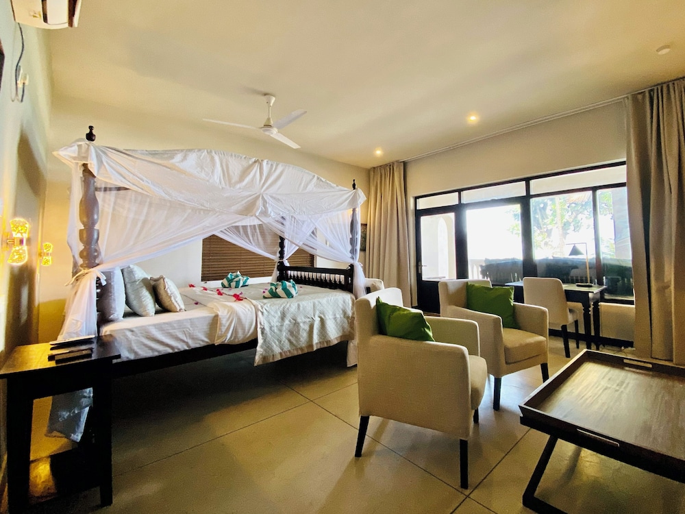 Suite Lanka 10/50
