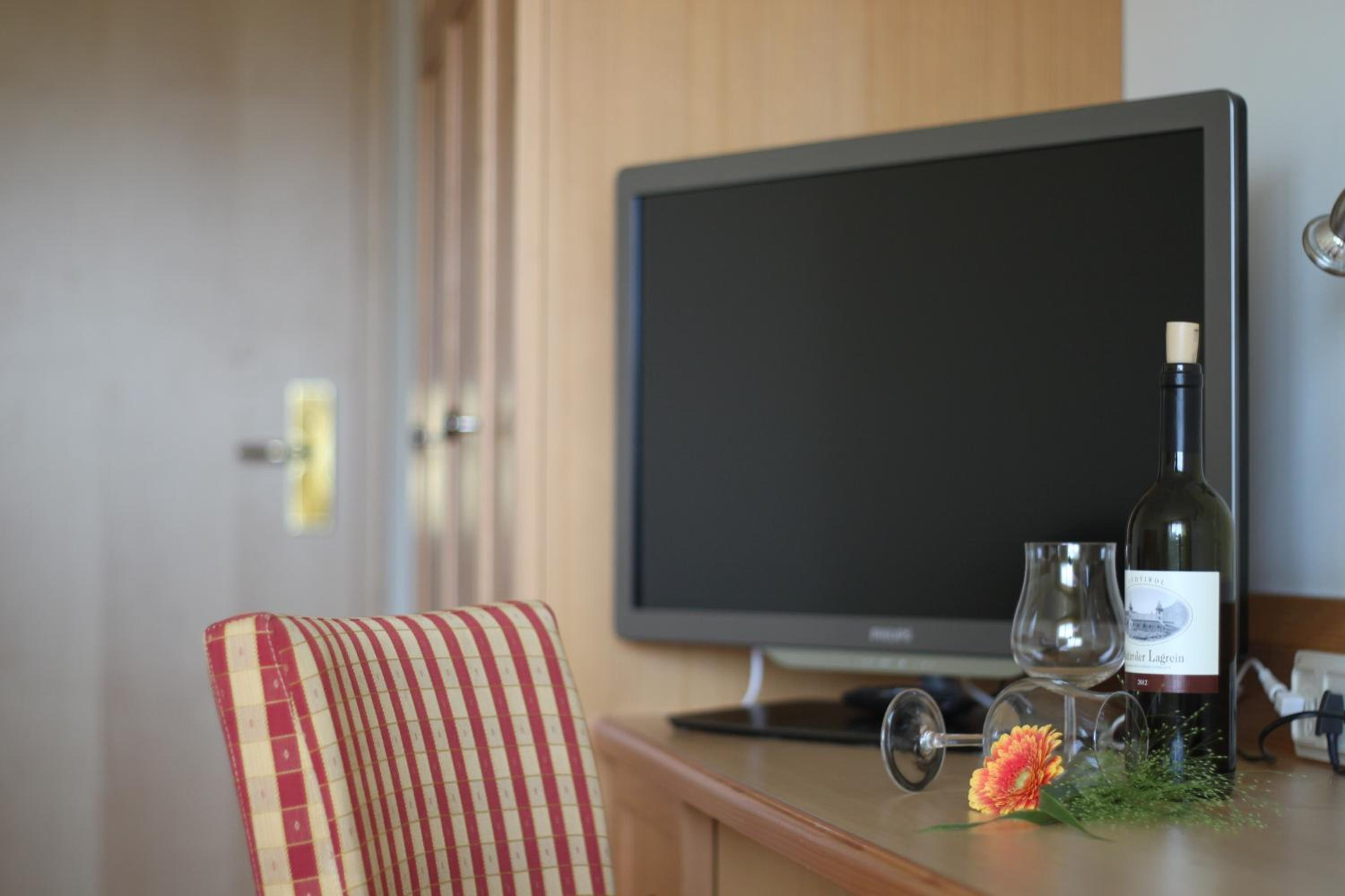 Airport-Hotel Fortuna 50/58