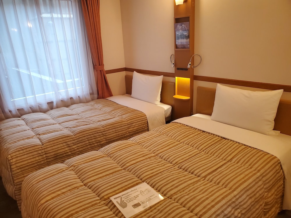 Toyoko Inn Tokyo Ikebukuro Kita Guchi No 2 16/45