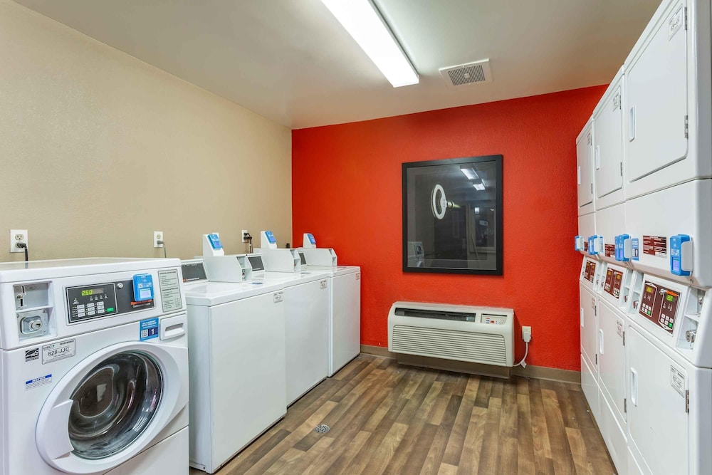 Extended Stay America Phoenix - Deer Valley 40/48