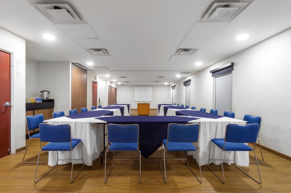 City Express by Marriott Tuxtla Gutierrez 41/58