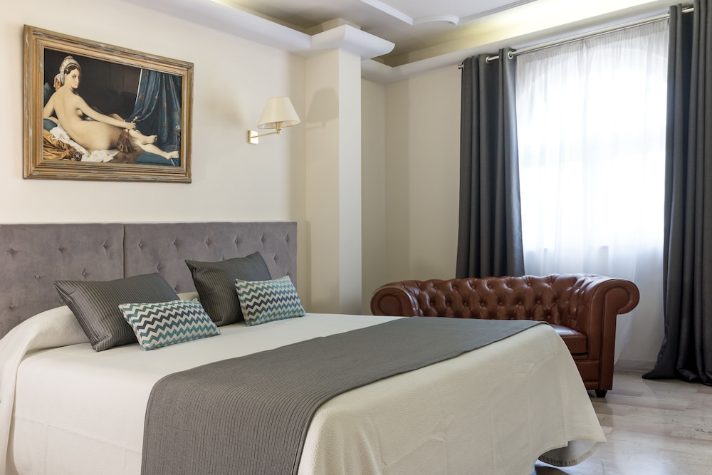 Room, Double Bed, Partial Sea View