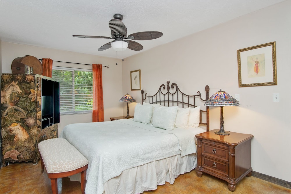 Beach Place Guesthouses 22/74