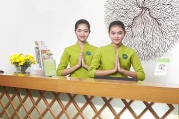 Whiz Hotel Pemuda Semarang 3/44