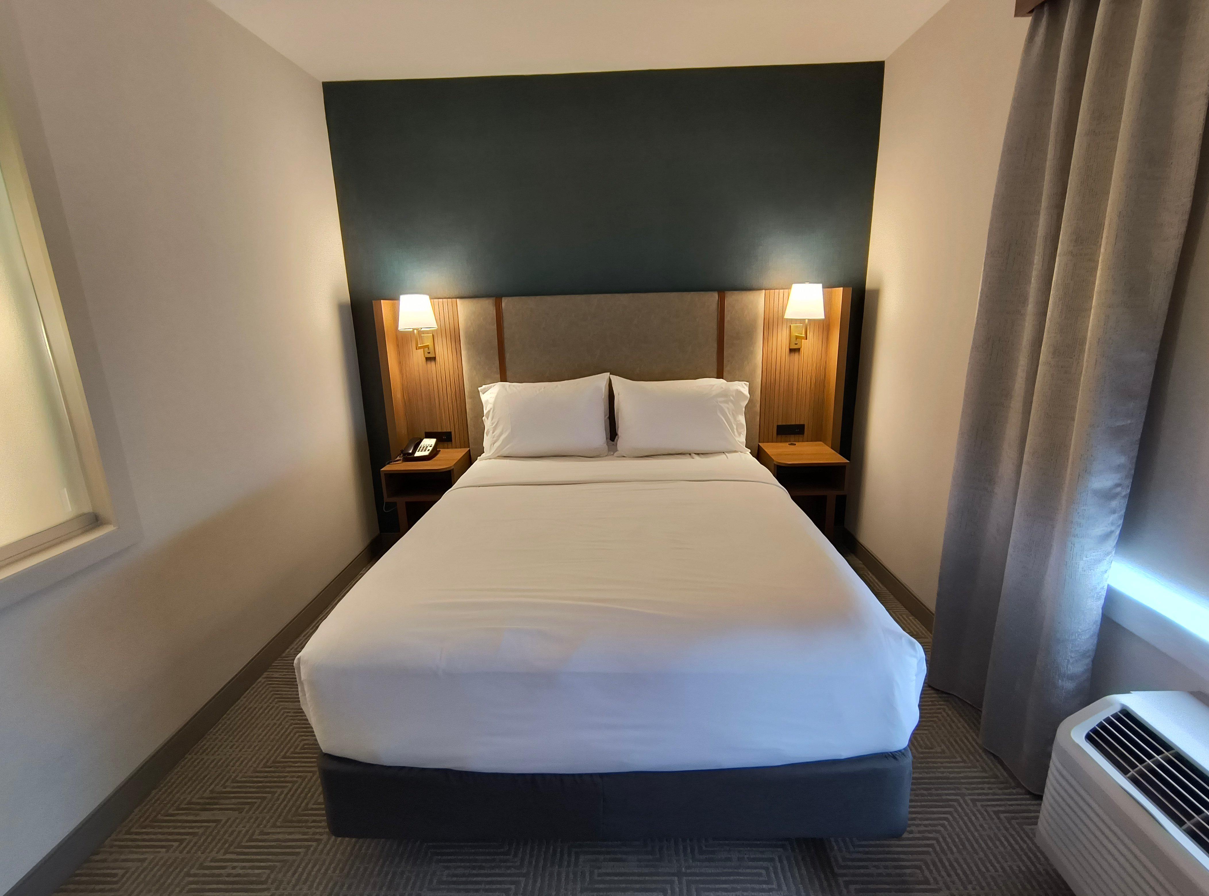 Suite, Queen Bed
