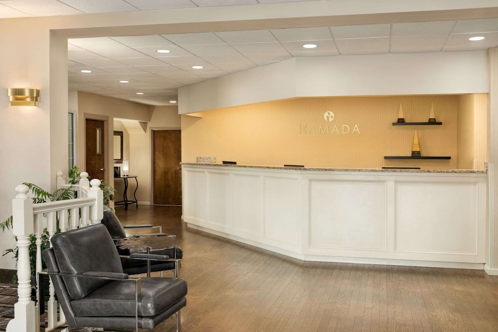 Ramada By Wyndham Pigeon Forge North 13/57