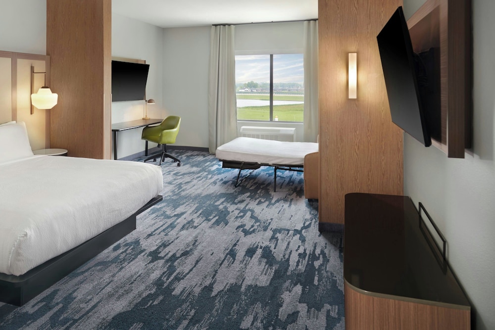 Fairfield by Marriott Inn & Suites Columbus 6/40