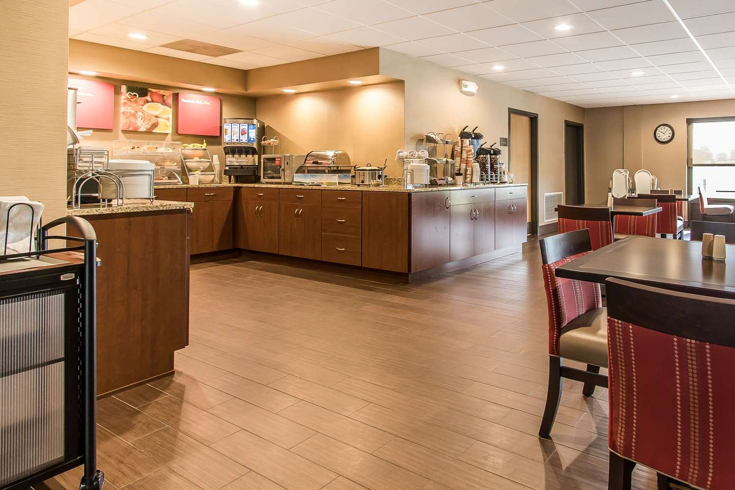 Comfort Suites Effingham Central 10/15