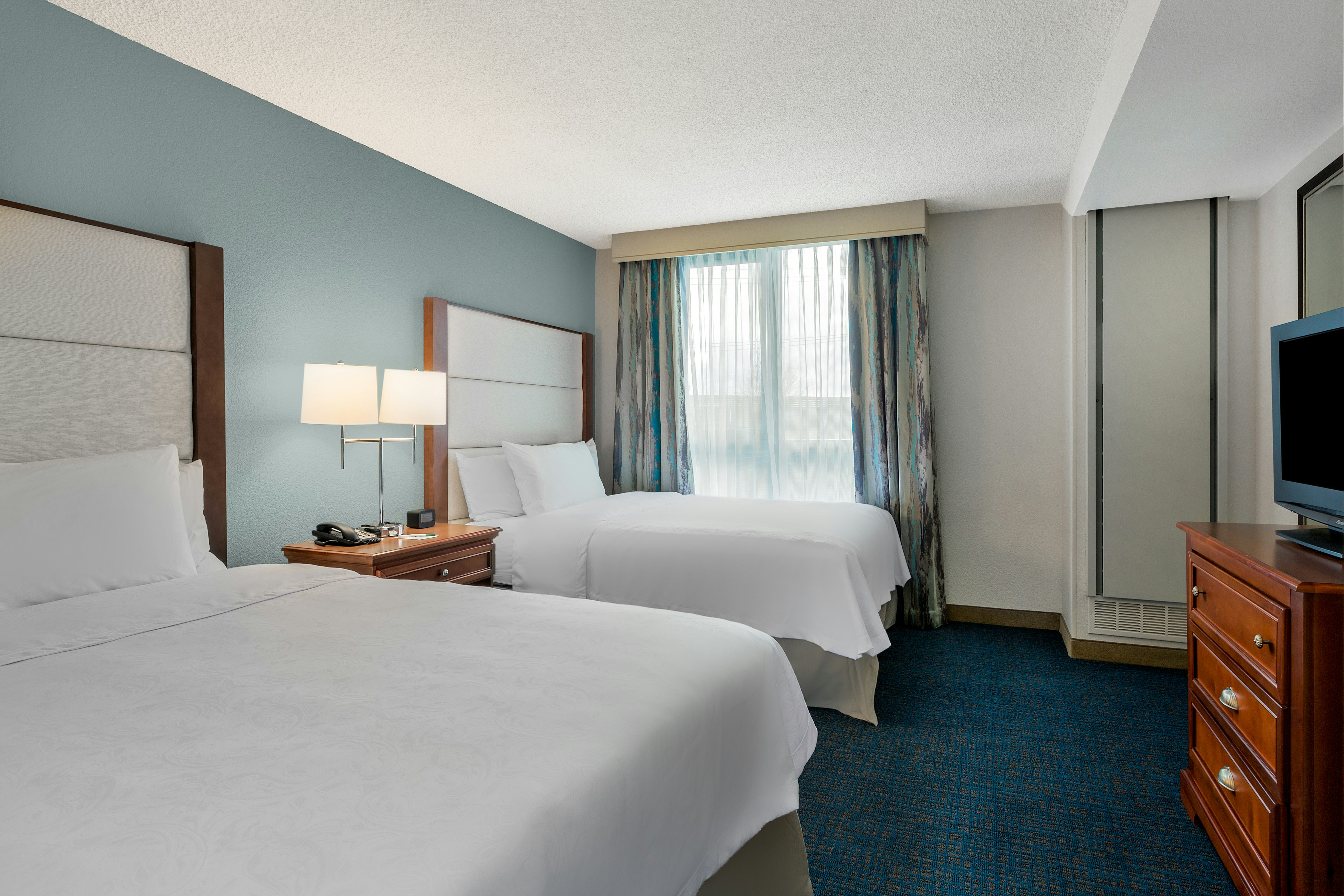 1 BEDROOM, SUITE, 2 QUEEN BEDS