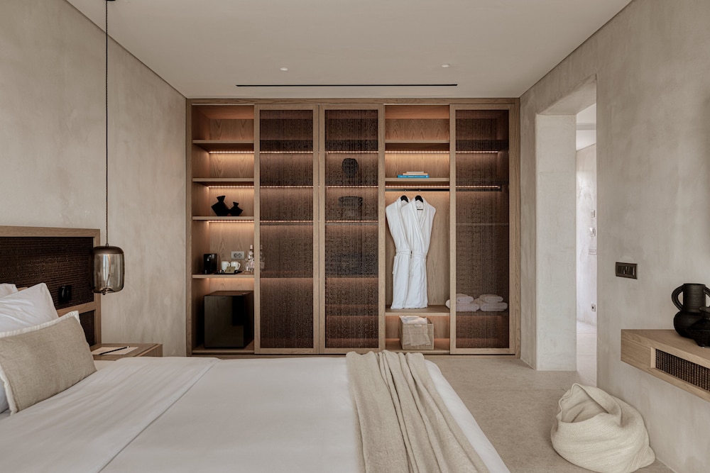 Enigma Mykonos Hideaway Suites 7/50