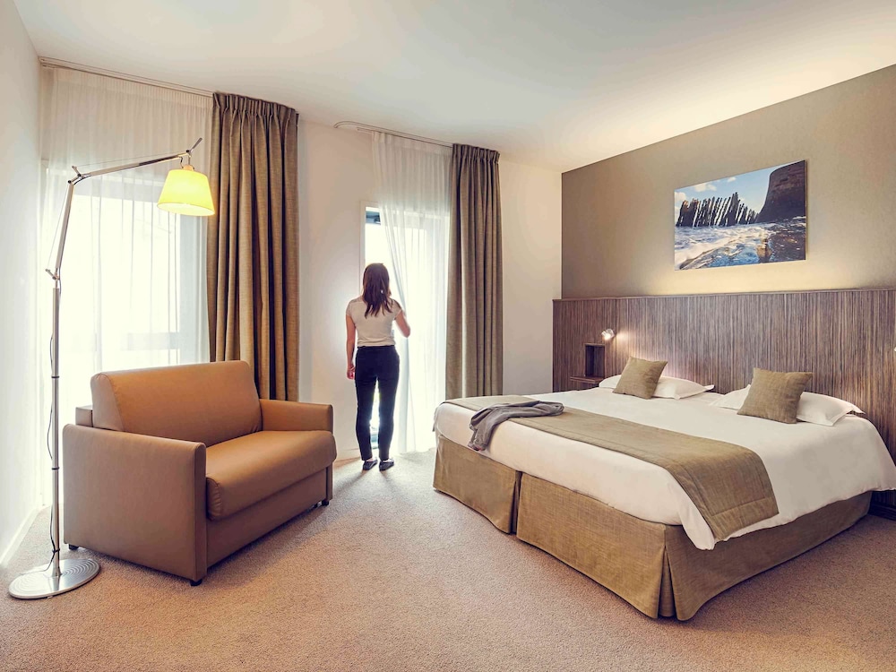 Mercure Saint Malo Balmoral 10/77