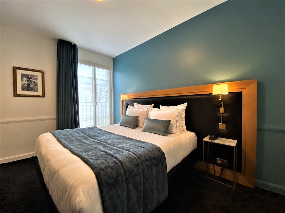 Hotel Le Cercle Tour Eiffel 19/50