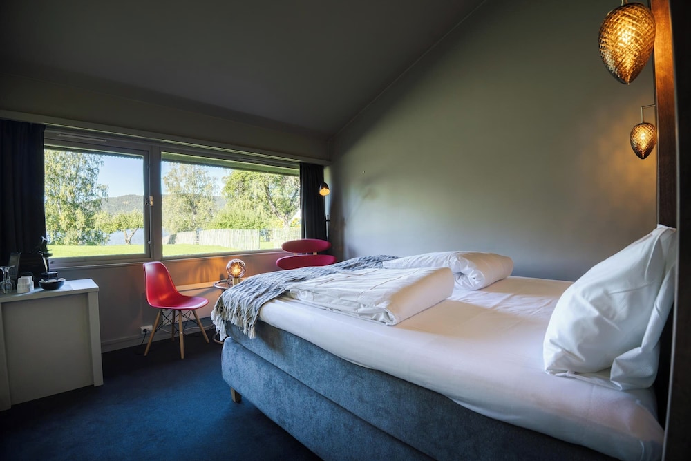 Thorbjornrud Hotel 12/62
