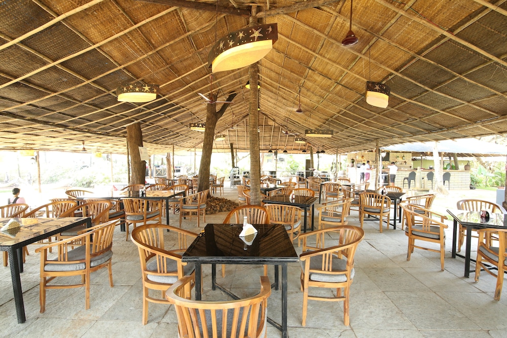 MONTEGO BAY BEACH VILLAGE 23/50