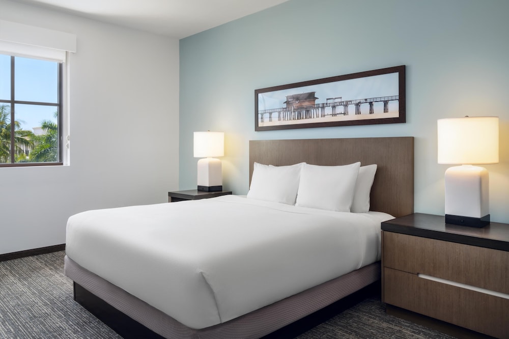 HYATT HOUSE NAPLES/5TH AVENUE 24/75