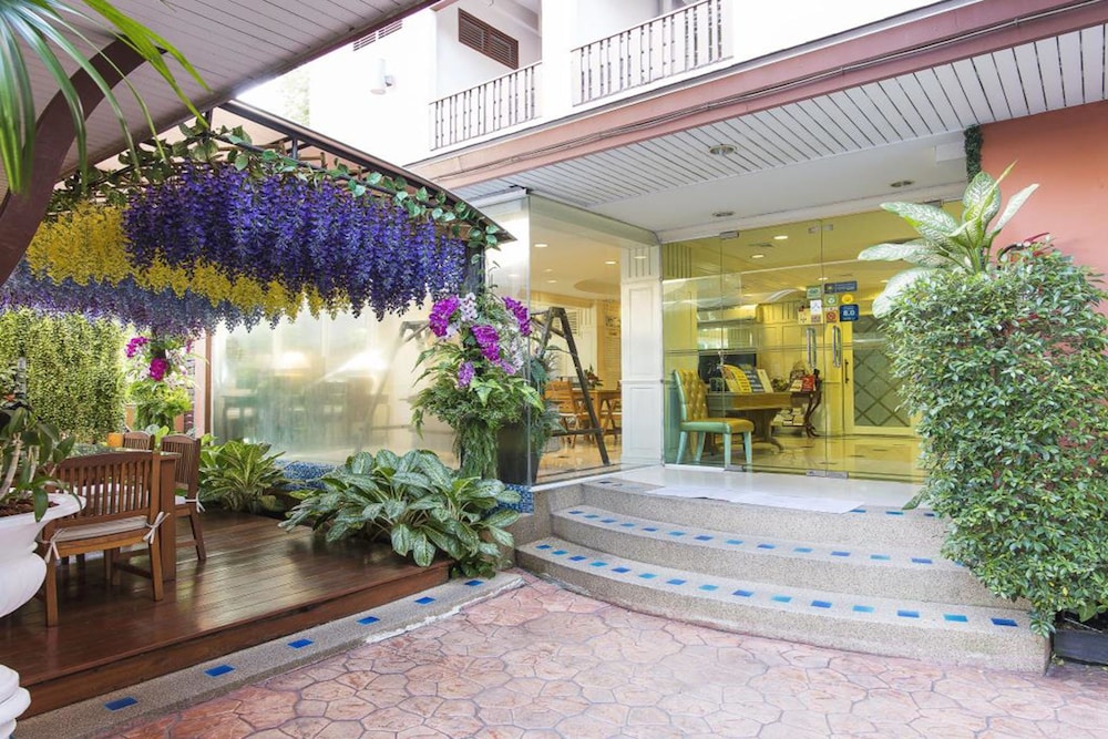 Orchid Resort 9/46