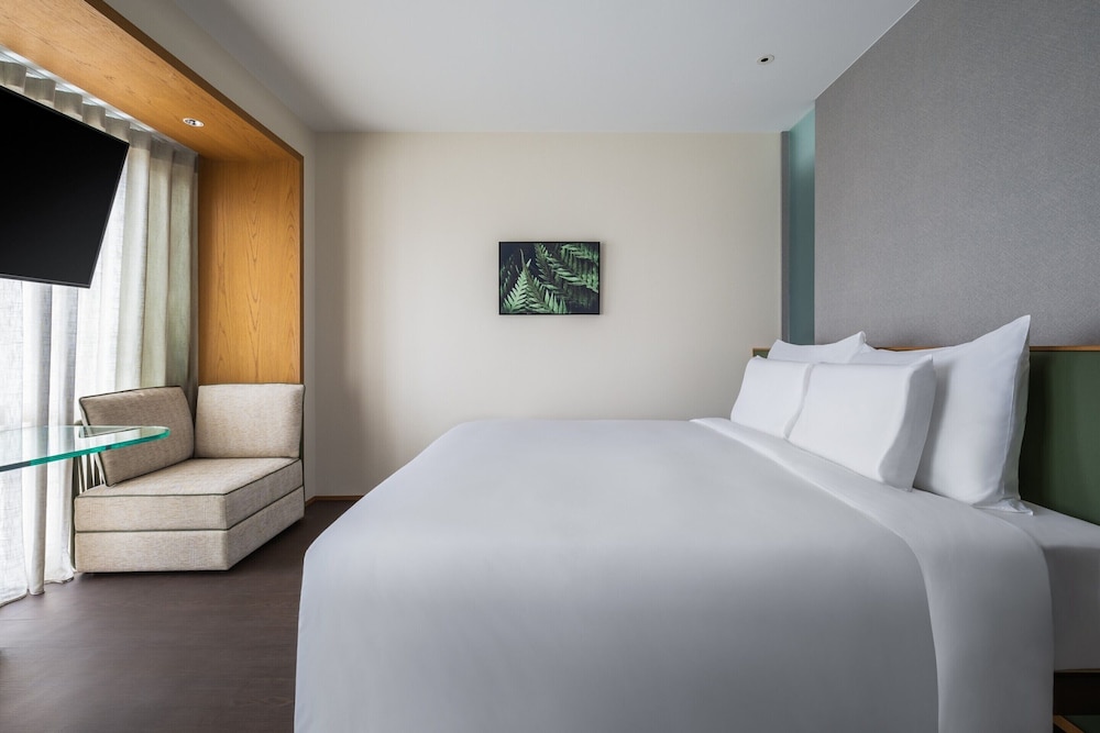 SUPERIOR, DOUBLE BED