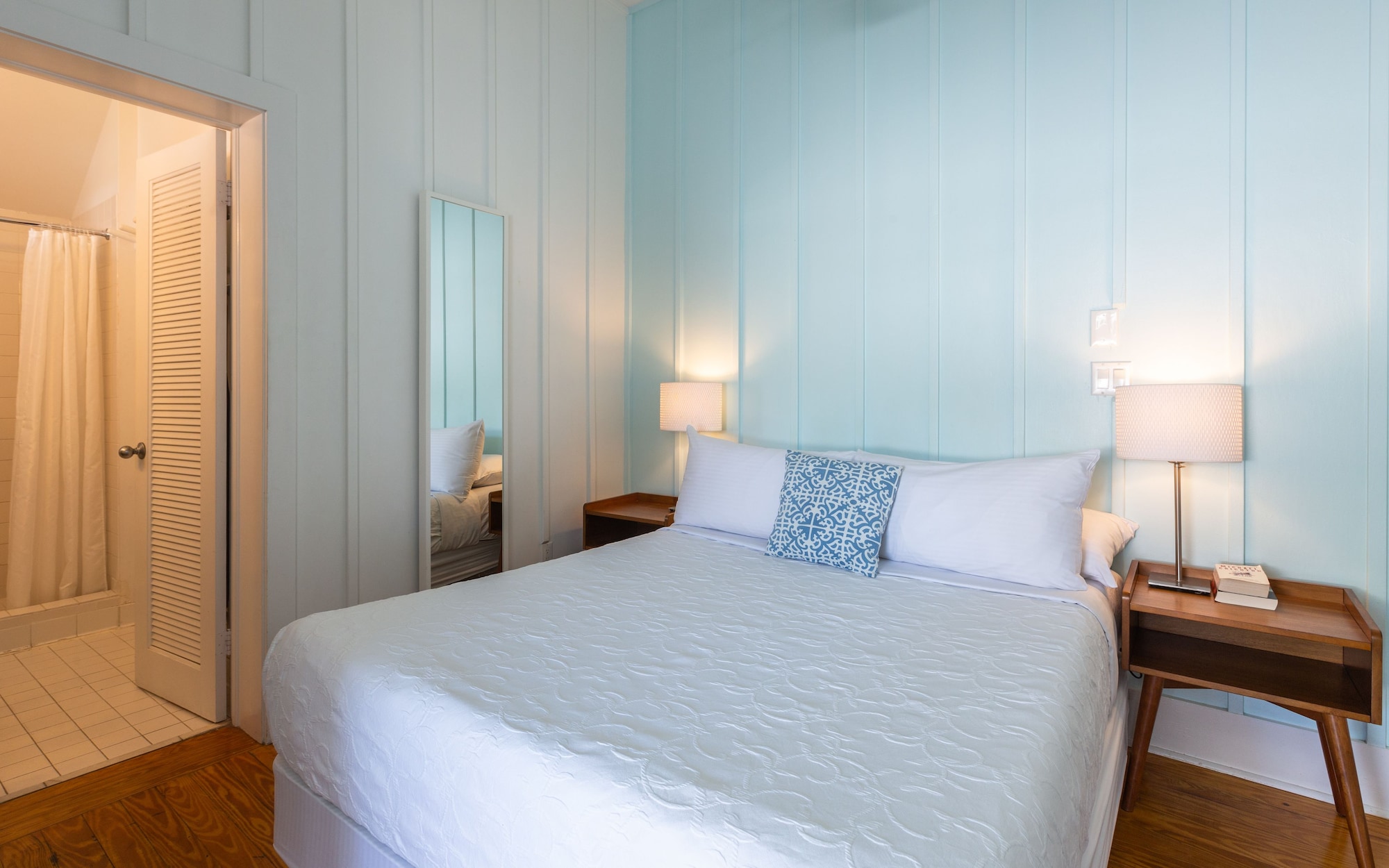 Cabana, Queen Bed