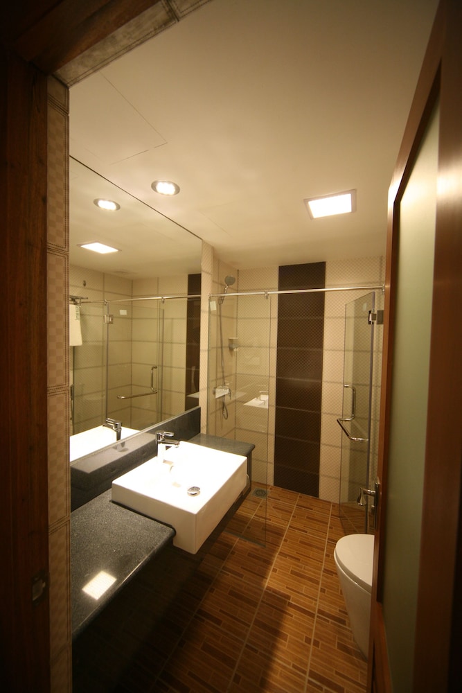 Cardogan Hotel 31/46
