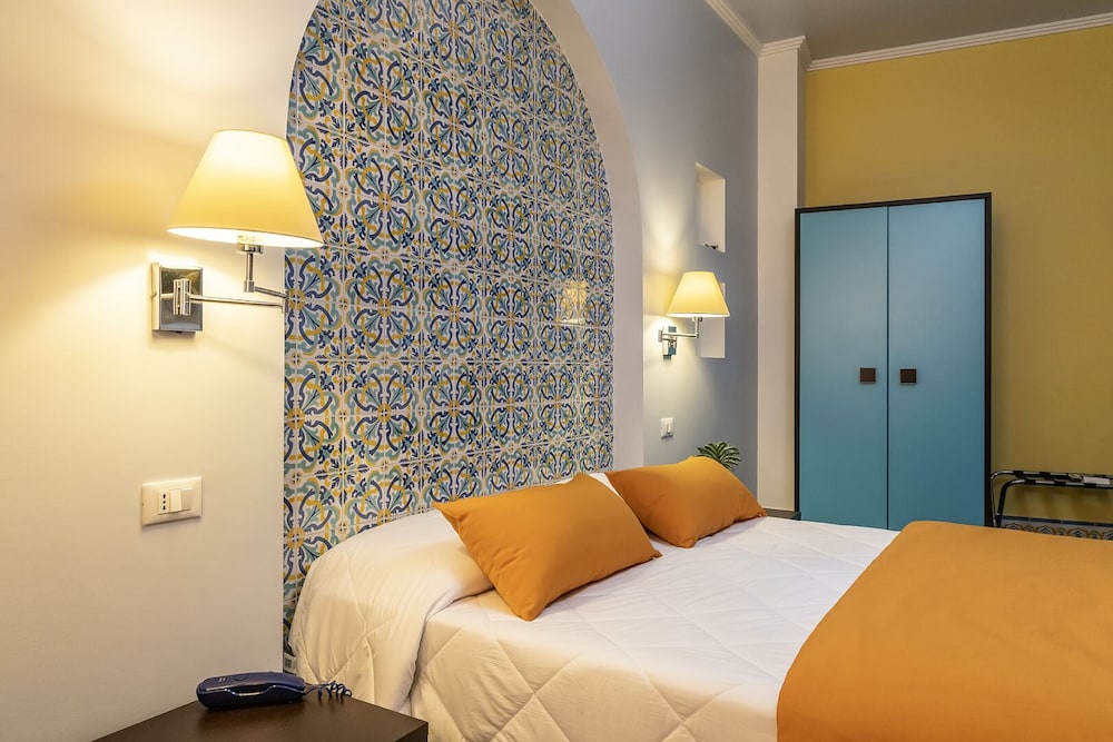 ECONOMY, DOUBLE BED