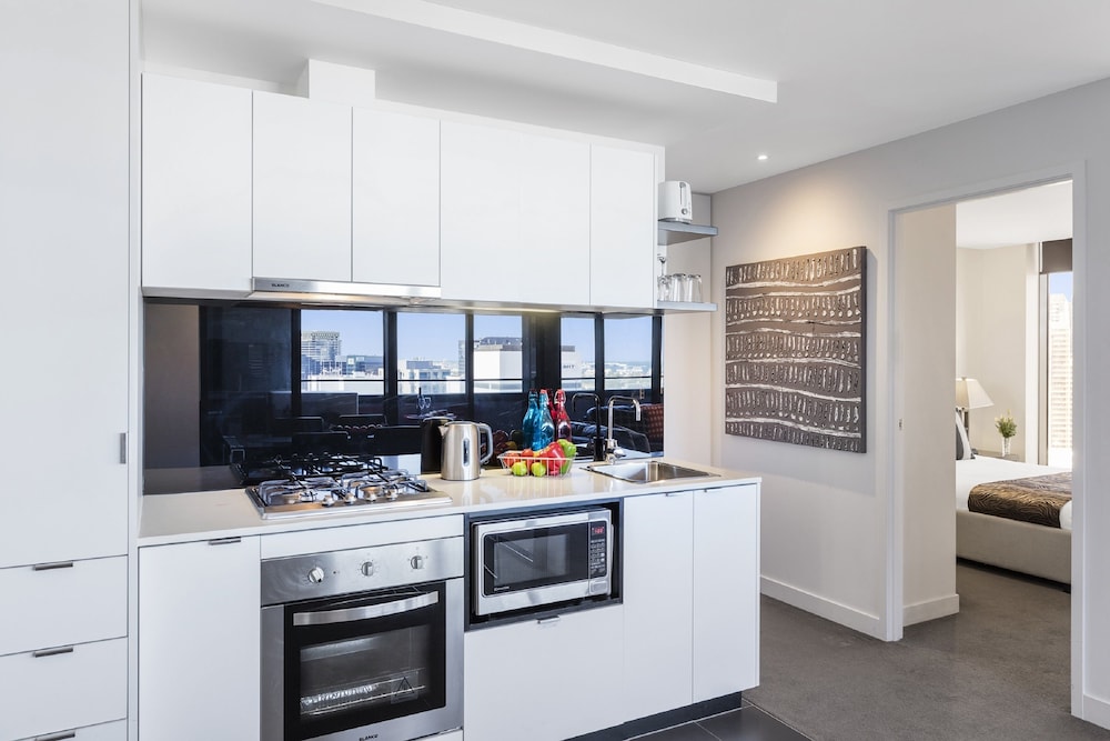 Aura On Flinders Serviced Apartment 53/78
