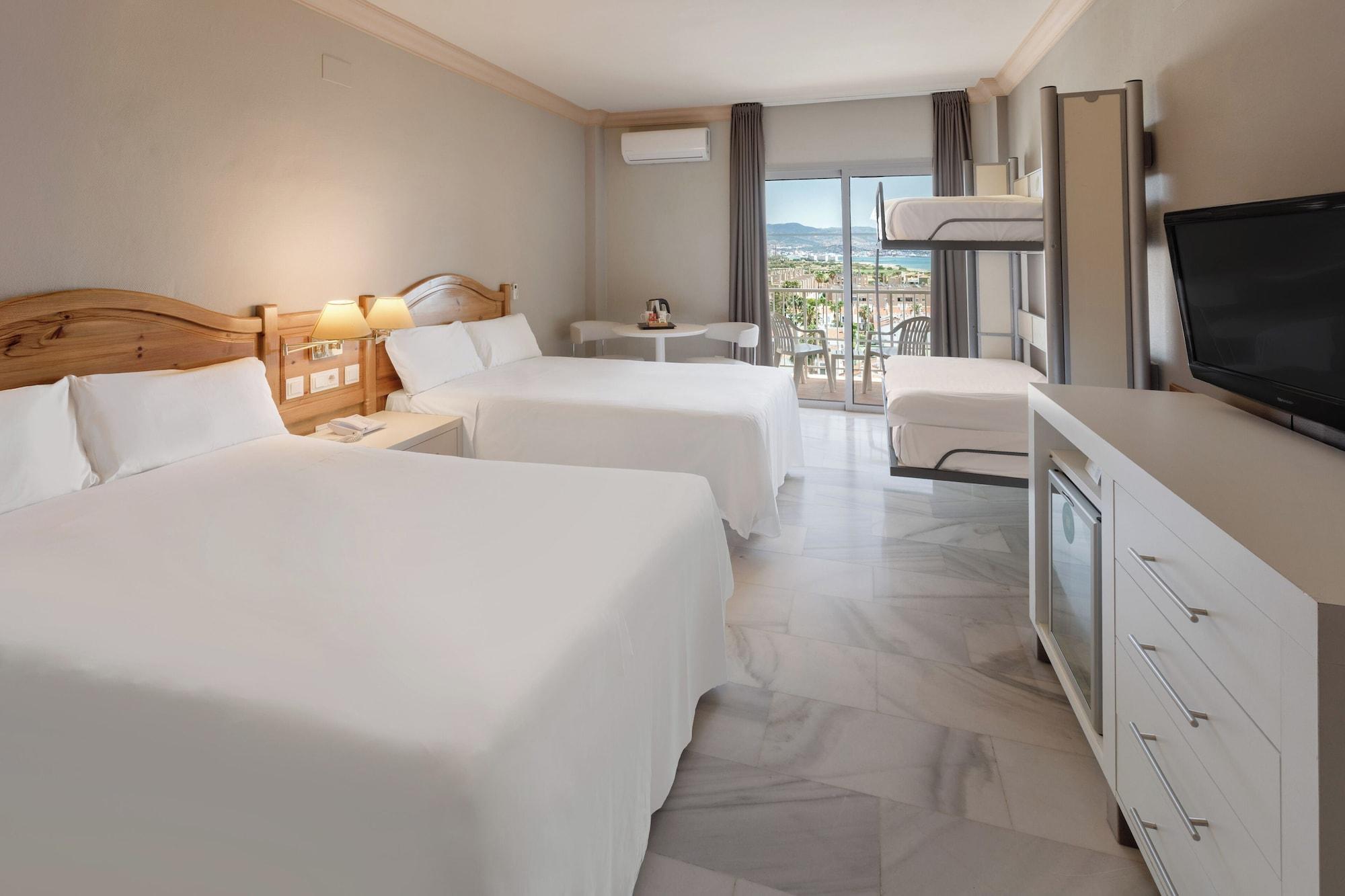 Family, Multiple Beds