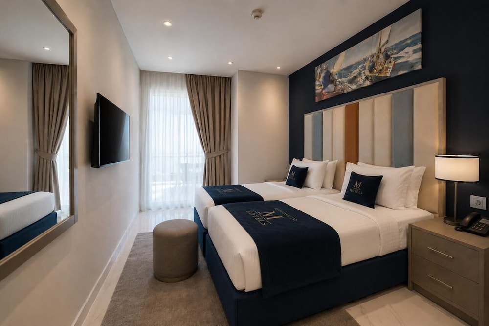 2 Bedrooms, Superior, Suite, Queen and Twin Beds, Sea View, Ground Building