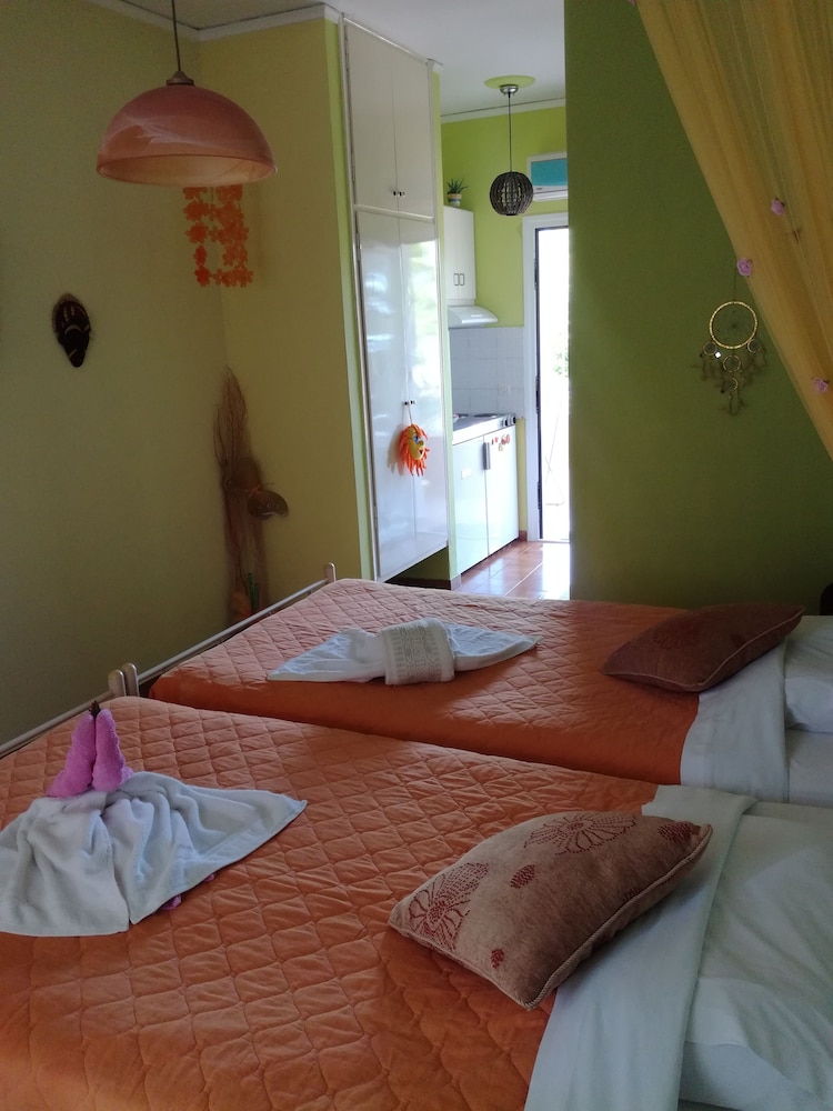 Sausan Hotel 7/50