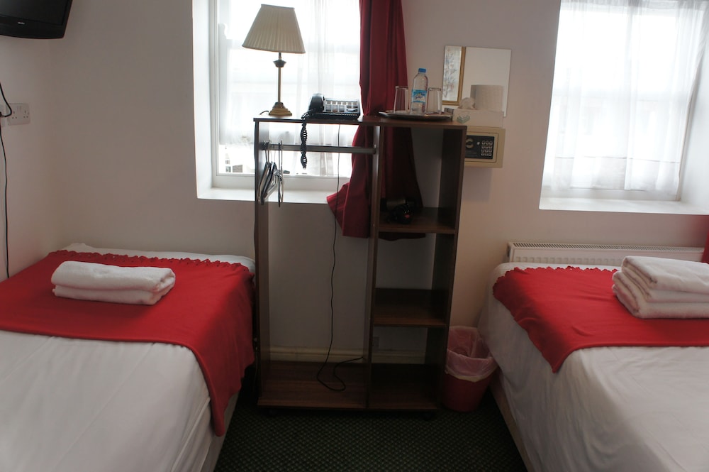 ROOM, TRIPLE