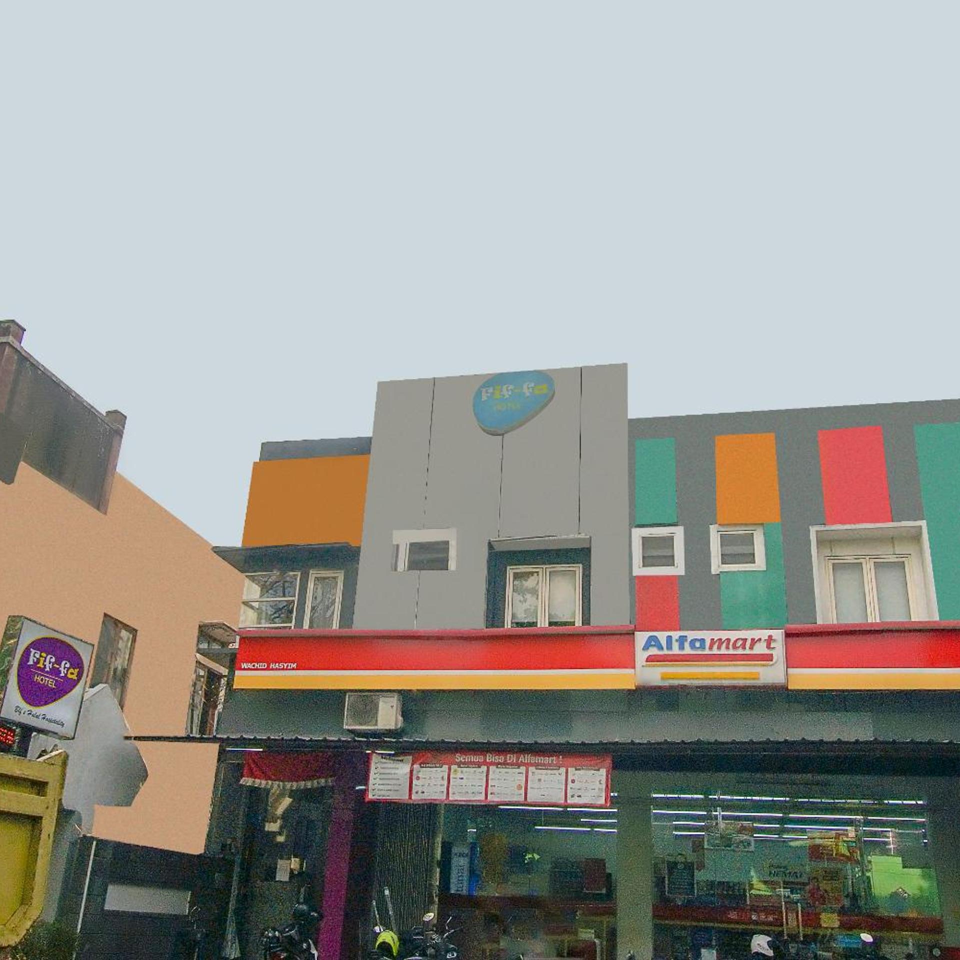 OYO 3808 Fif fa Hotel Kauman 1/56