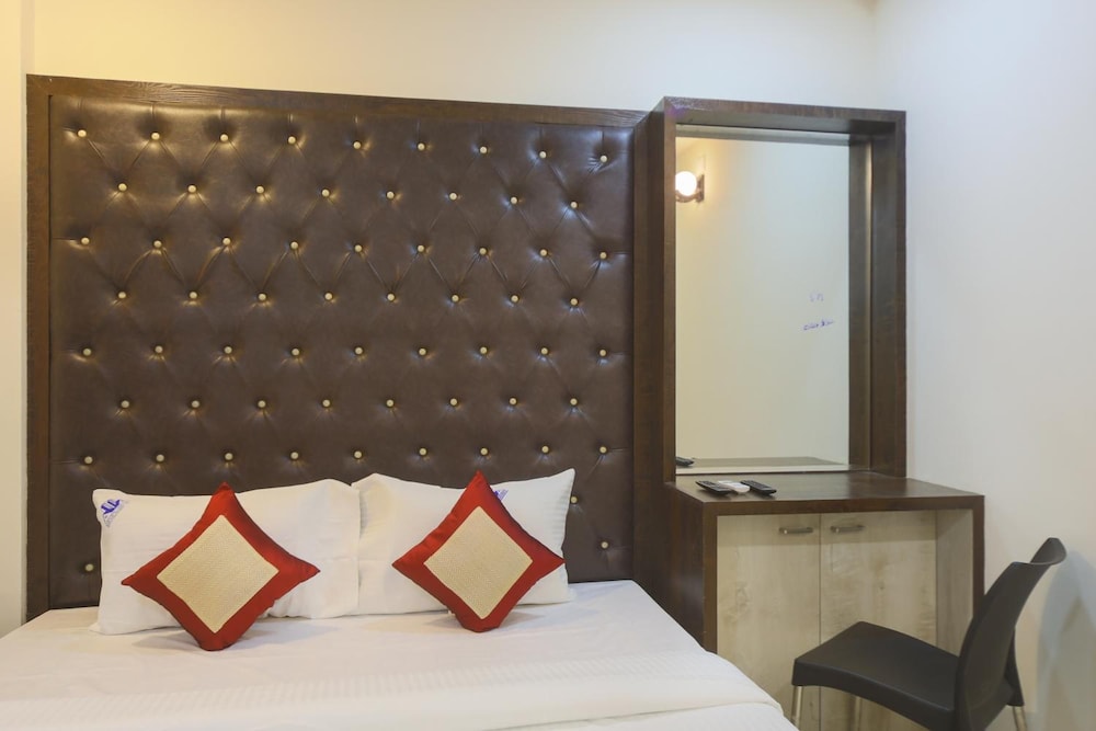 Balaji Residency 28/51