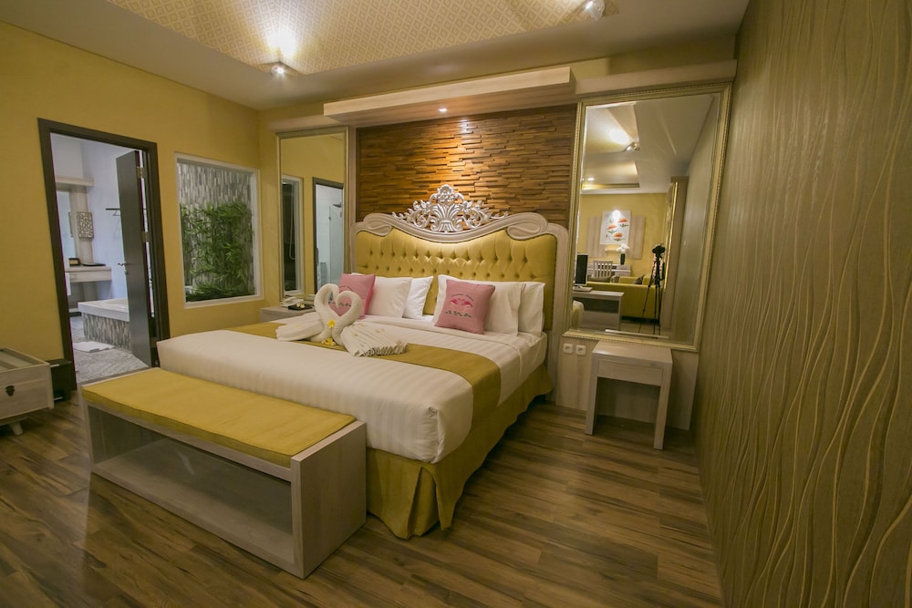 Flamingo Dewata Suite 51/87