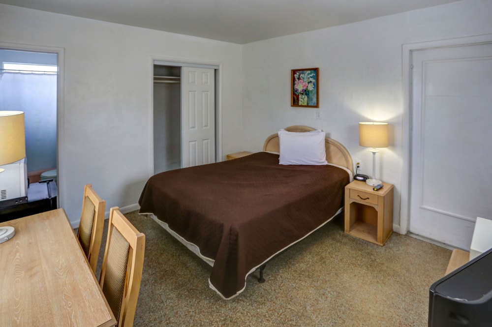Richard s Motel Studio 14/50