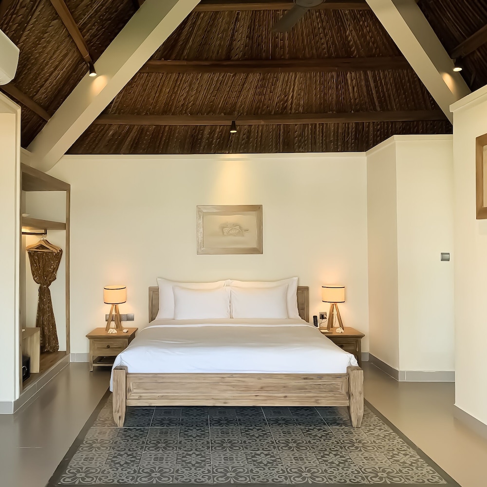 Crown Retreat Quy Nhon 27/88