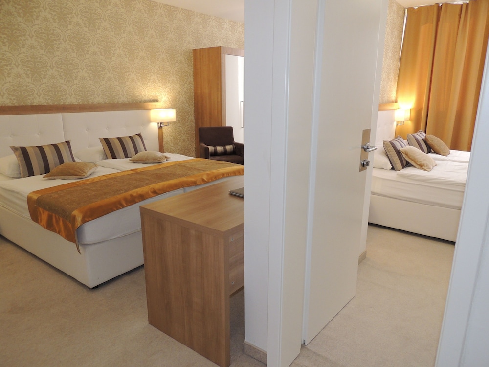 Hotel Corner 27/58