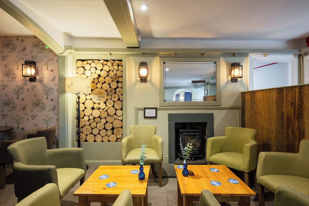 The Crown Hotel 26/50