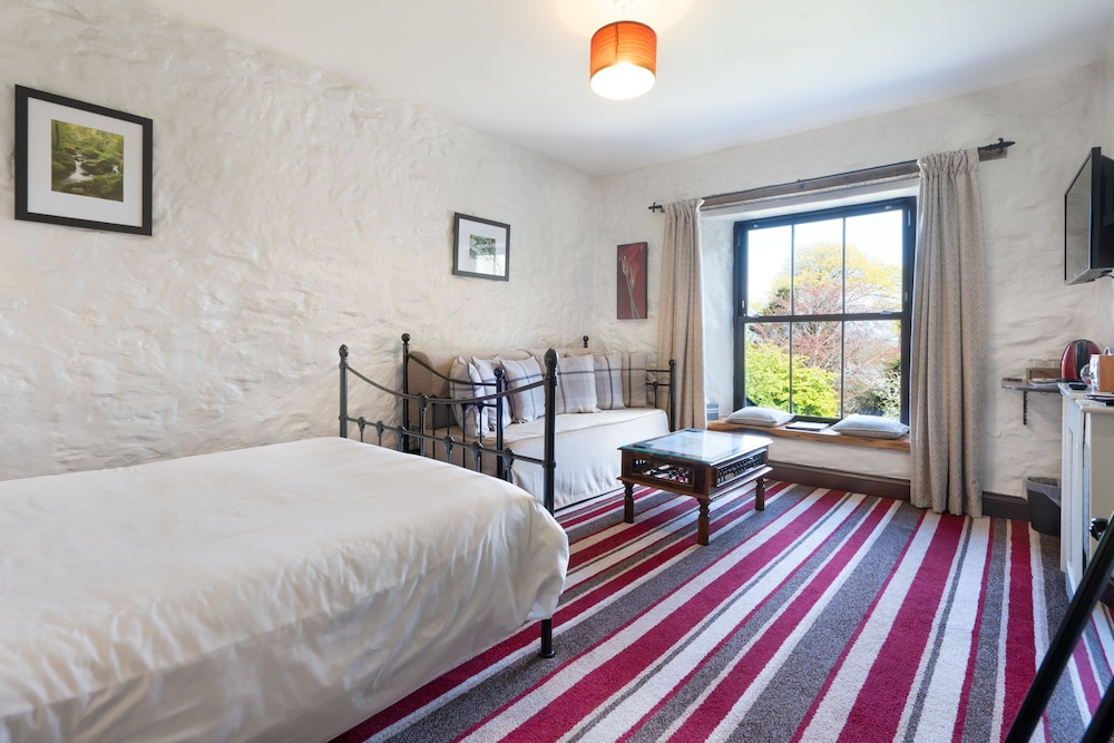 The Cedars B&B 16/56