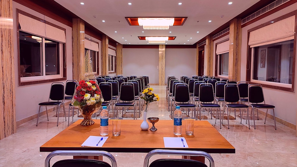 ShriGo Hotel Nathdwara 40/50