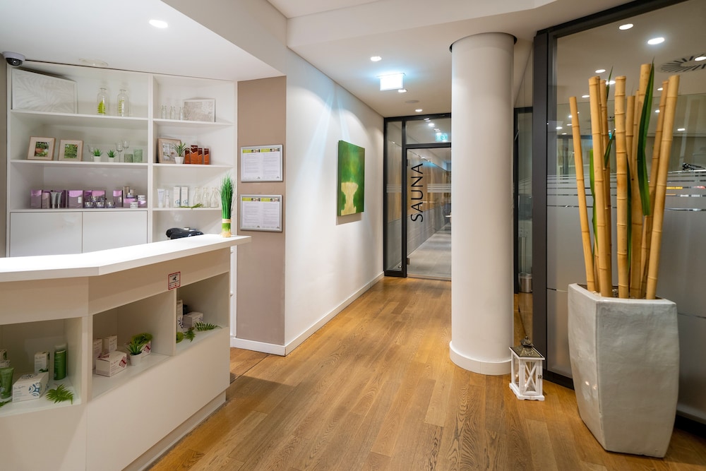 Lobby at Innside By Melia Dresden, DRESDEN
