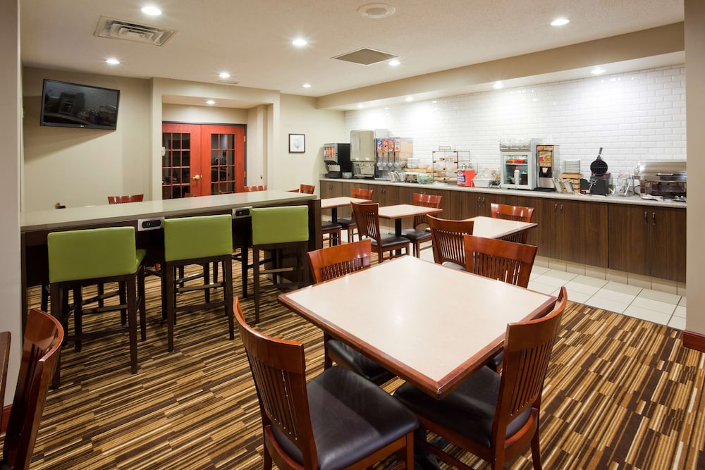 Country Inn Suites By Radisson Willmar Mn 27/39