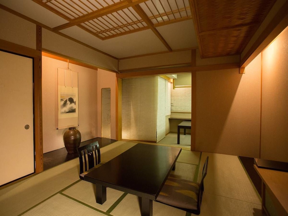 Atami Season Hotel 44/50
