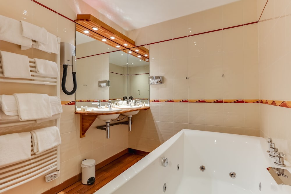 Kyriad Saint Malo Centre Plage 49/50