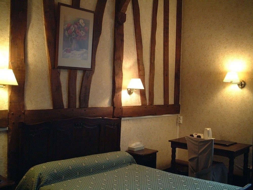 Morand Hotel 37/50