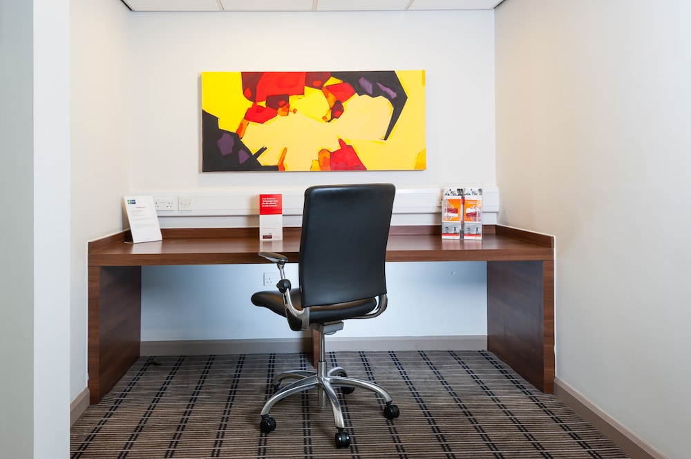 Holiday Inn Express Swindon West an IHG Hotel 49/50