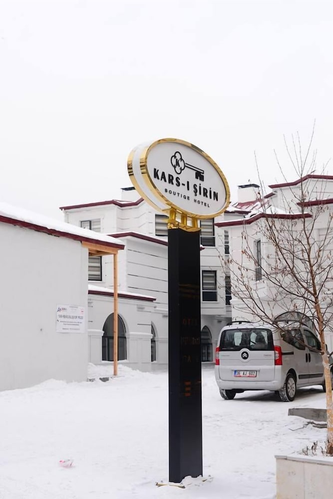 Kars-i Sirin Hotel 3/19
