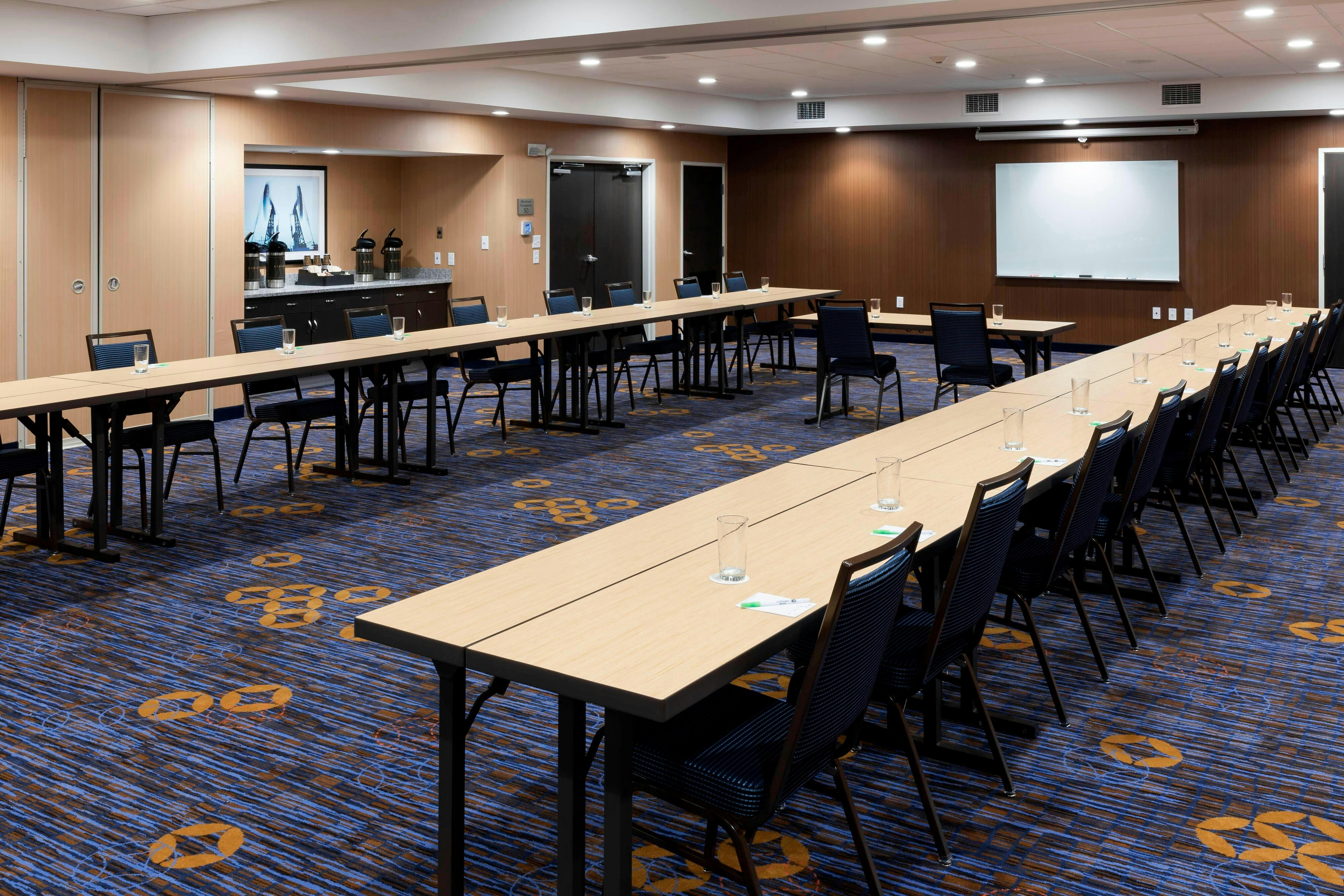 Courtyard by Marriott Houston North/Shenandoah 10/14