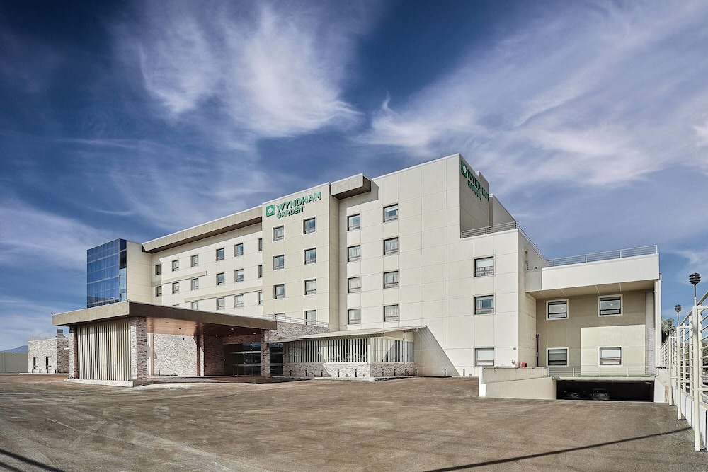 Wyndham Garden Saltillo 2/42