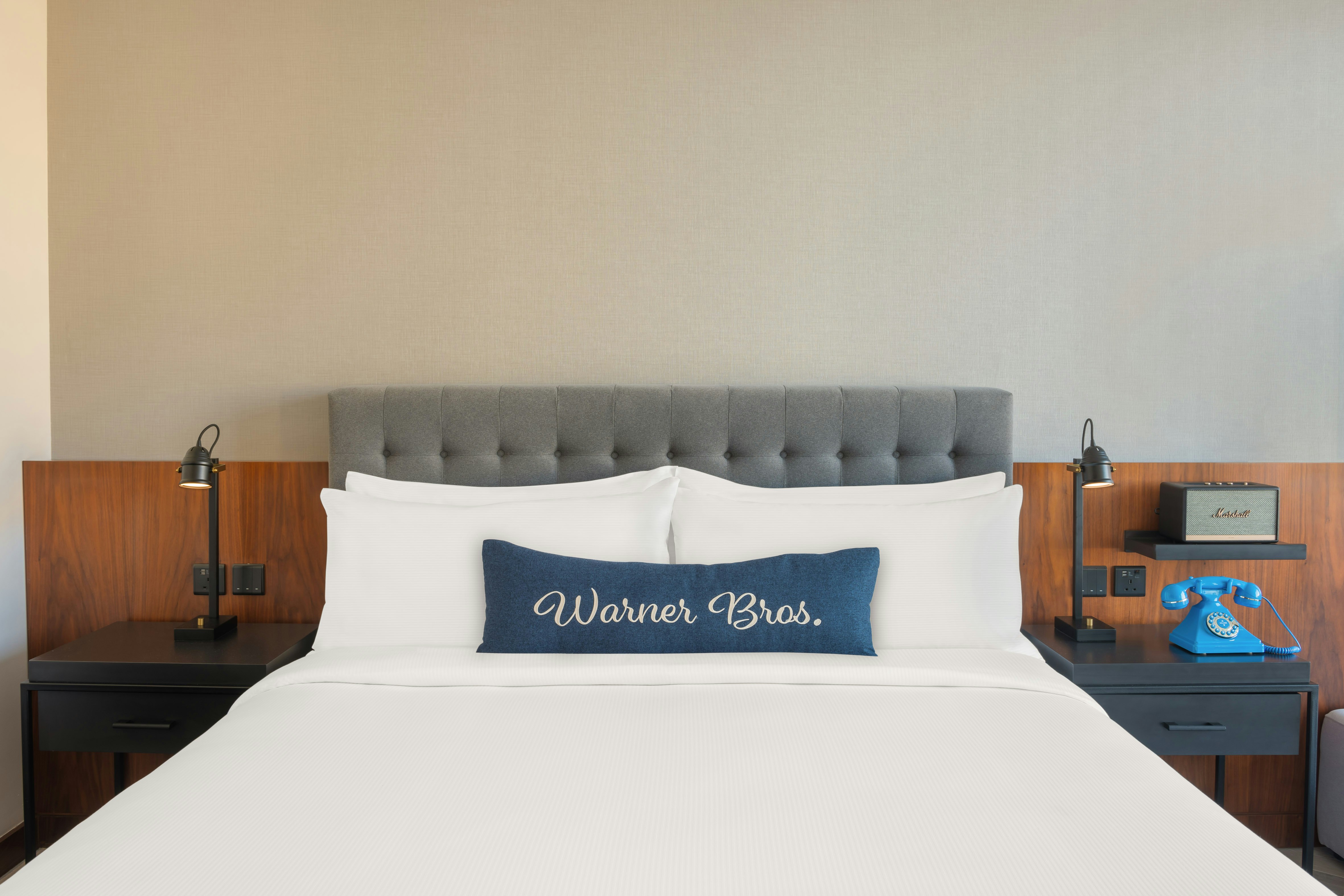 King Directors Room with Yas Theme Park Access، The WB Abu Dhabi, Curio Collection by Hilton 8/10