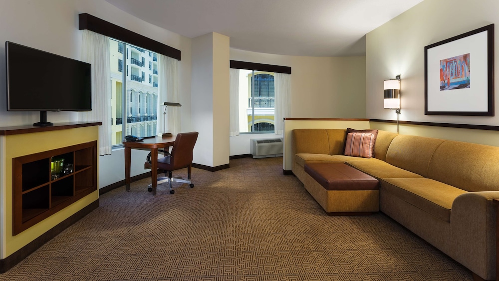 Hyatt Place West Palm Beach/Downtown 42/70